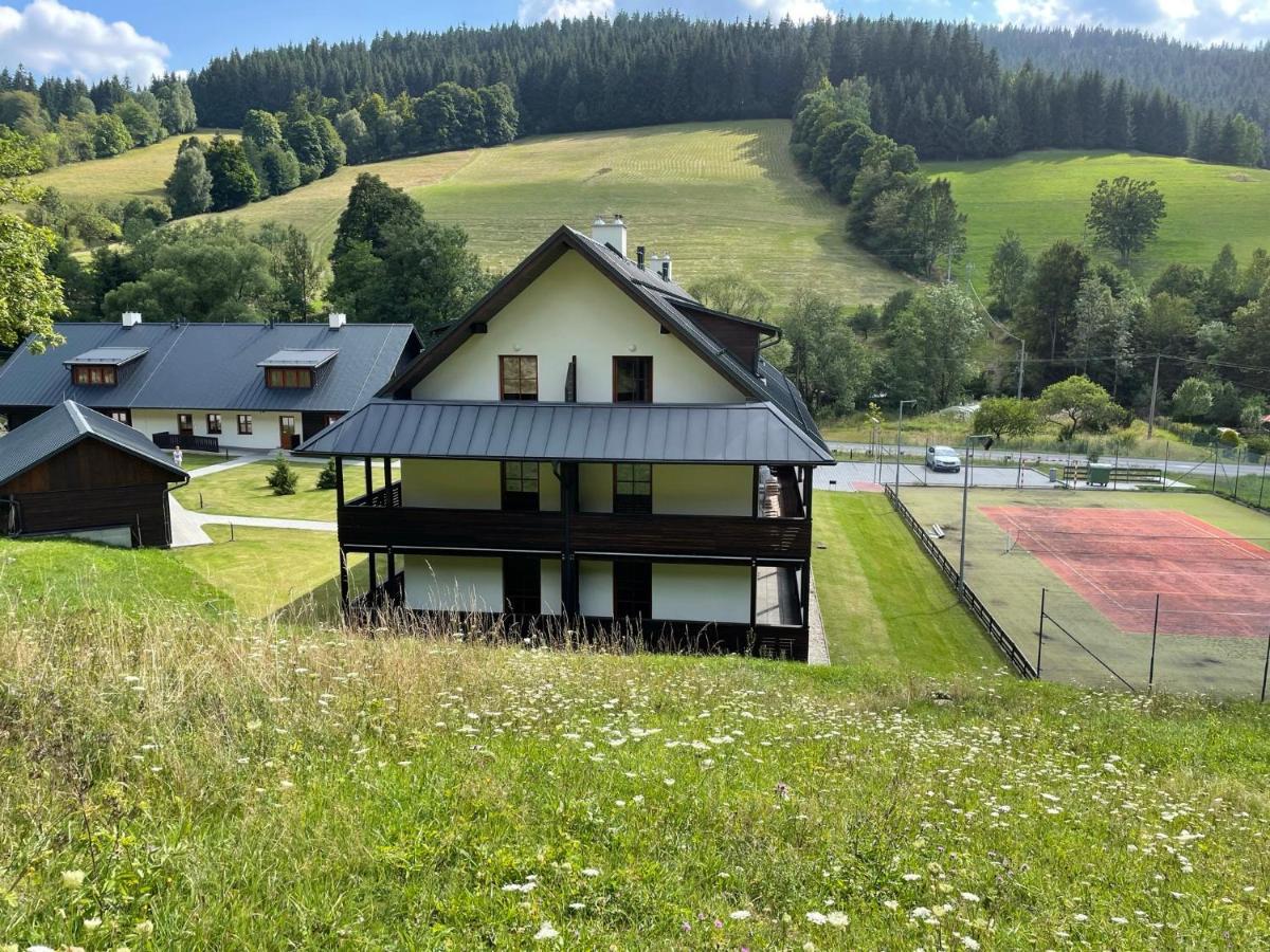Apartmany Neta Velke Karlovice, Polansky Dvur Zewnętrze zdjęcie